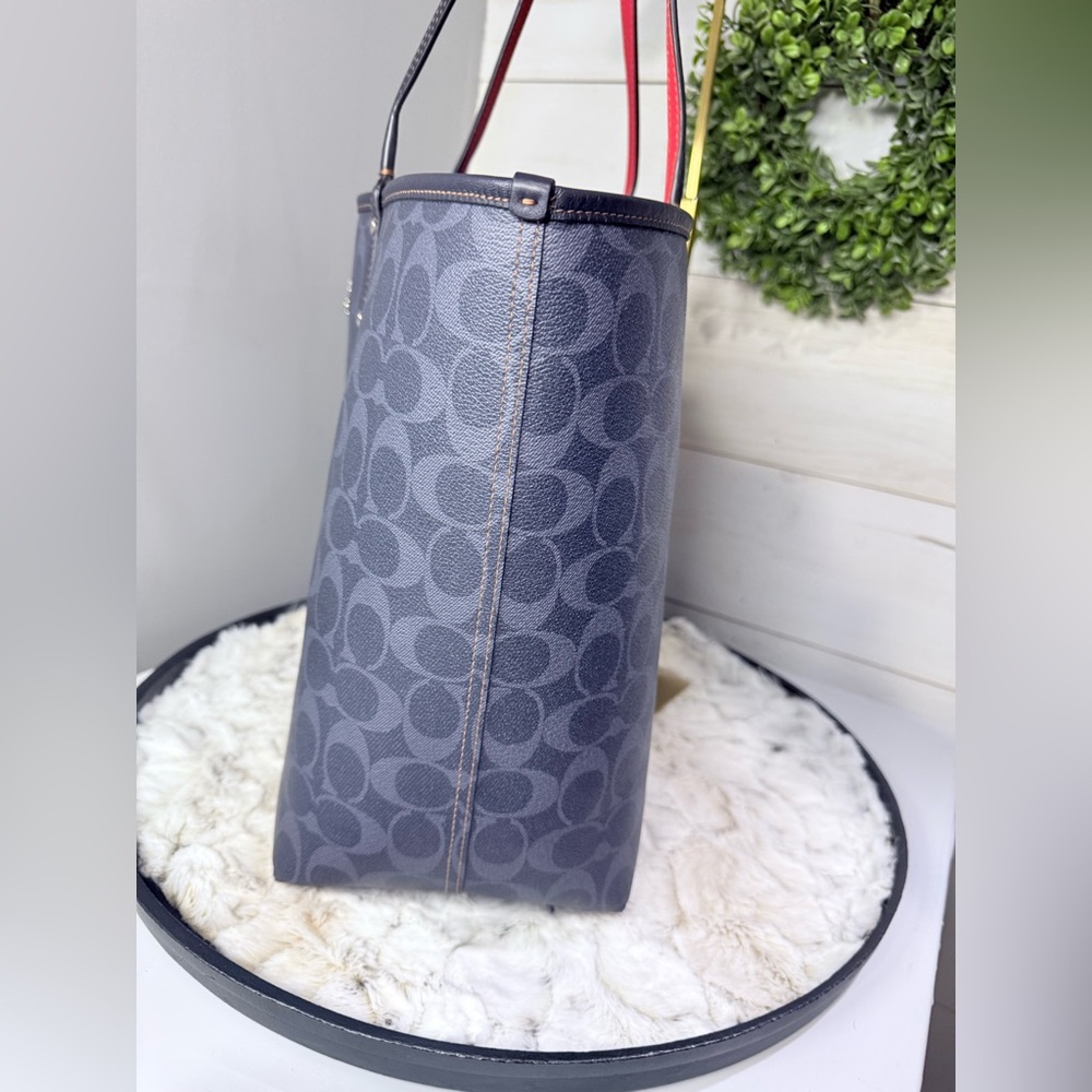 Coach blue and red coated canvas reversible Tote Bag - Picture 4 of 16